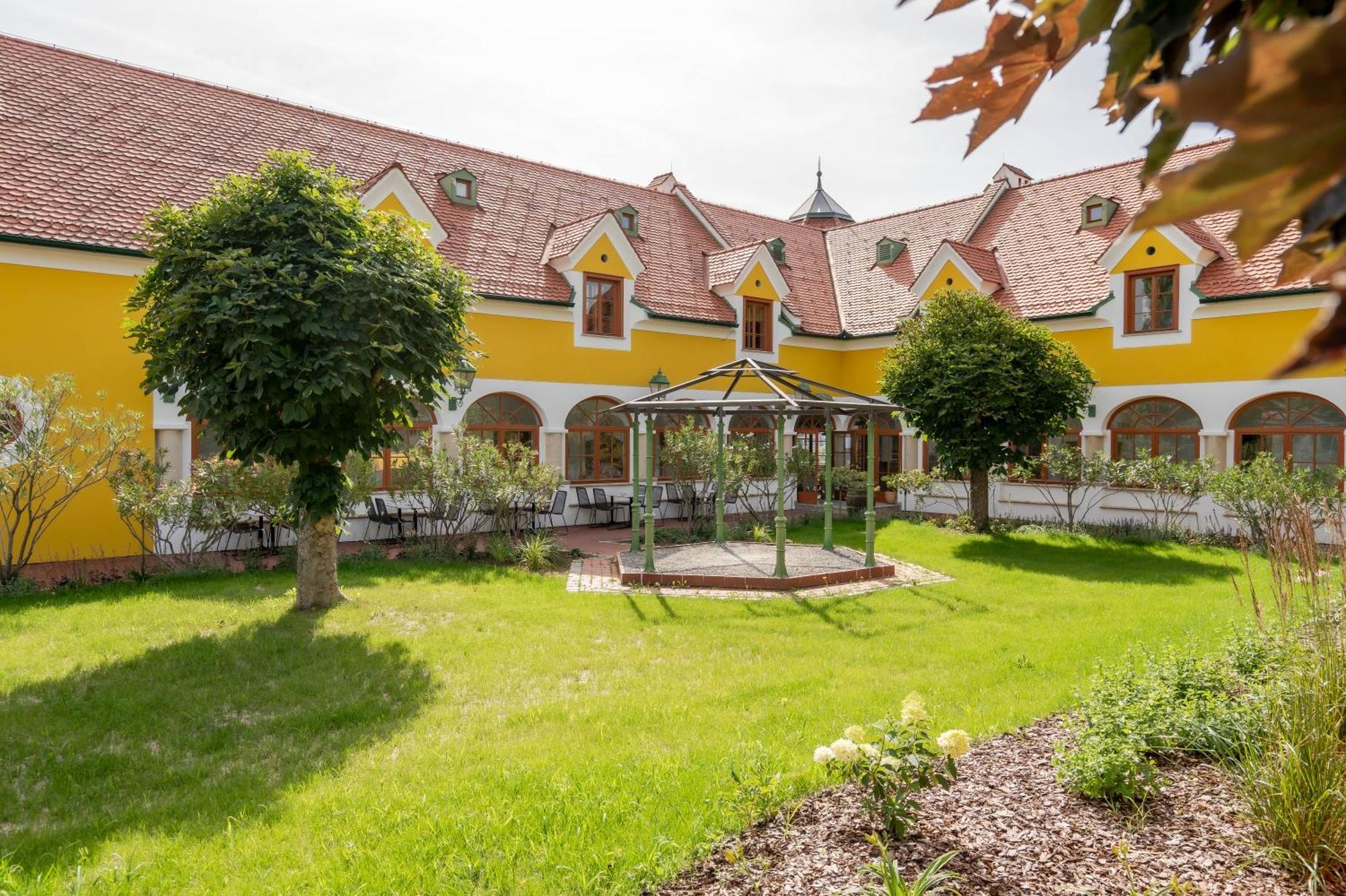 לויפרסדורף ביי פורסטנפלד Hotel Roemerstein מראה חיצוני תמונה